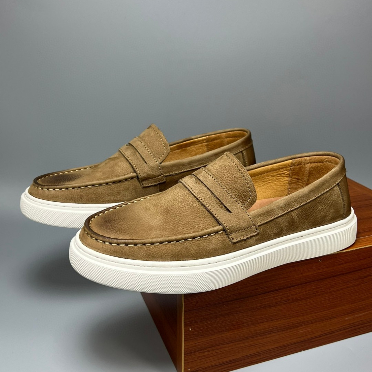 Casual Men's Genuine Retro Soft Bottom Calf Leather Shoes - Imagen 3