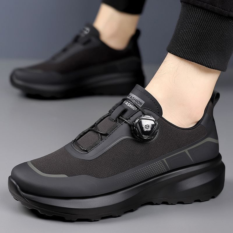 Thick Bottom Rotating Button Sneaker - Imagen 3